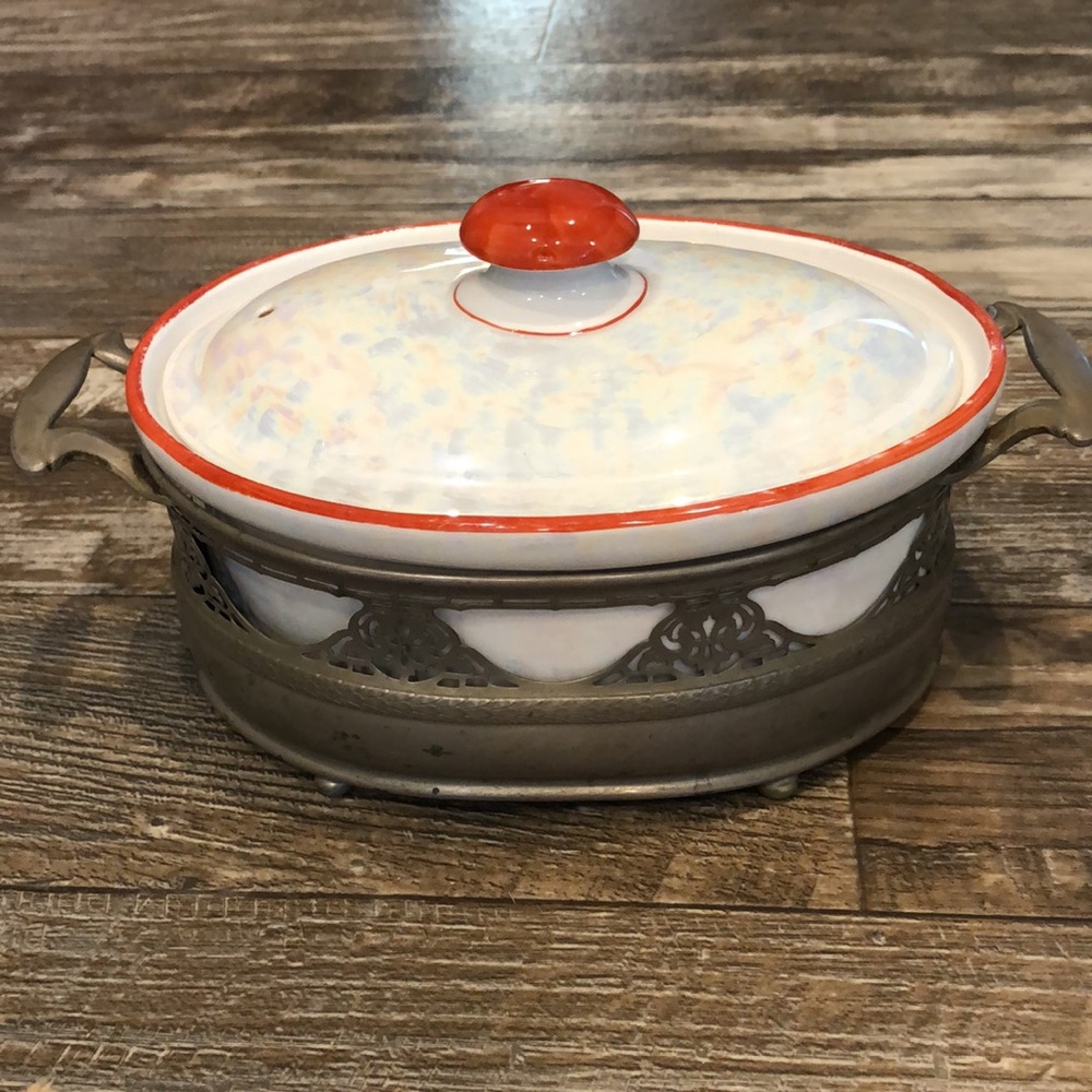 Royal Rochester Antique 1920 Covered Casserole Dish Plated Holder